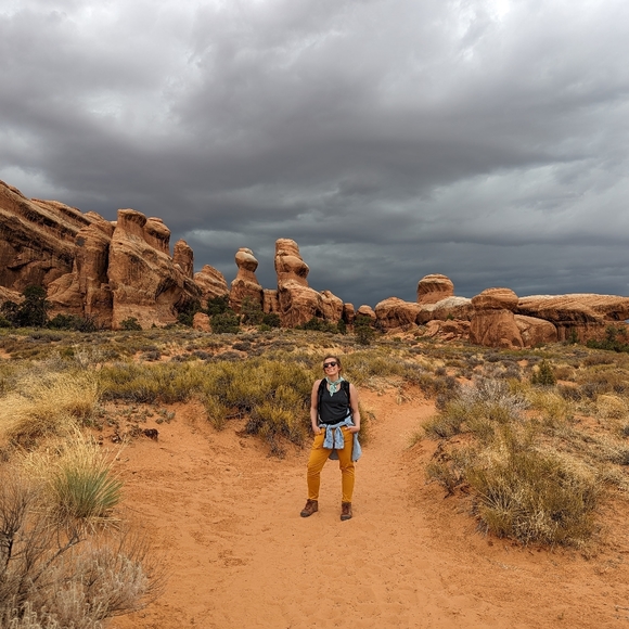 Meet your Posher, Lacey - Picture 1 of 1